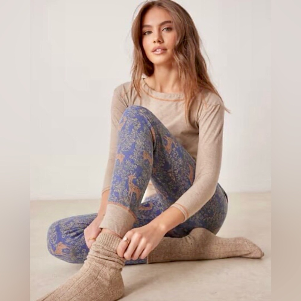 🦌NWT🦌Free People Intimately Beige and Blue Pajama Set✨NWT